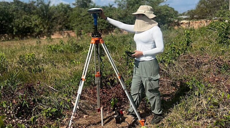 Regularização fundiária; Topógrafo