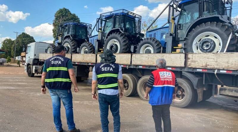 Três tratores avaliados em R$ 720 mil são apreendidos em fiscalização