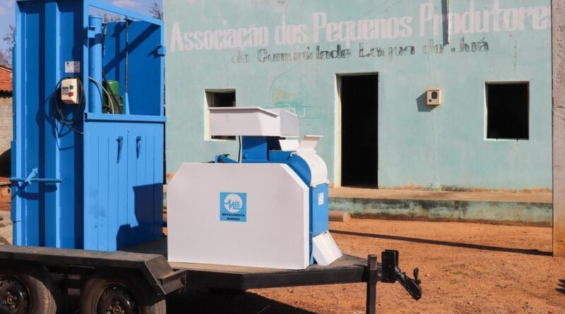 Agricultores familiares recebem miniusina de beneficiamento de algod&atilde;o, Piau&iacute;