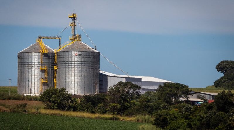 Cooperativas, silo para armazenagem, soja, conab