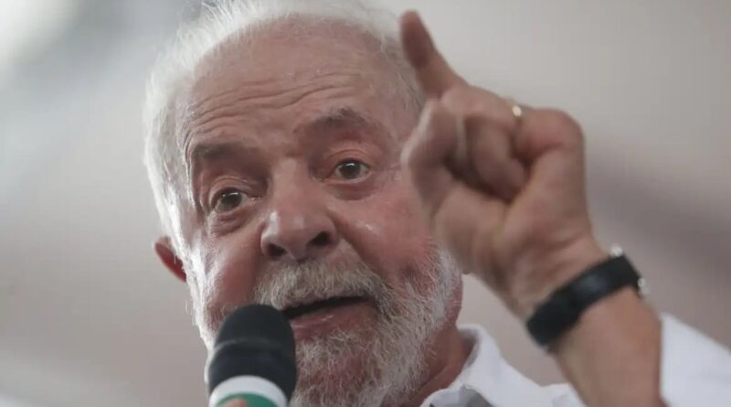 Lula comemora aprovação da reforma tributária
