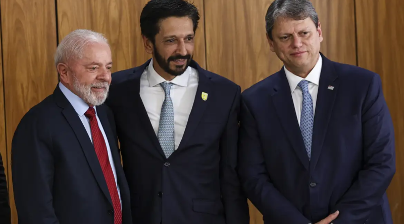 Lula; o prefeito de São Paulo, Ricardo Nunes; e o governador de São Paulo, tarcísio de Freitas