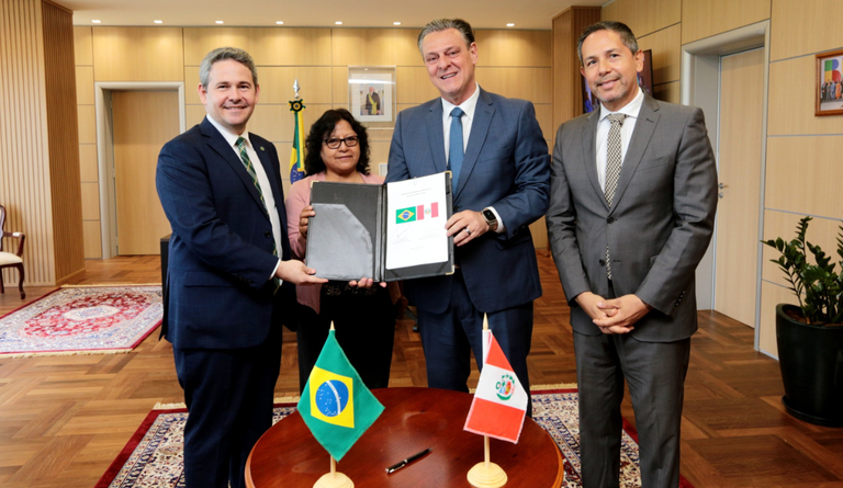 acordo Brasil Peru comércio maçã e citros