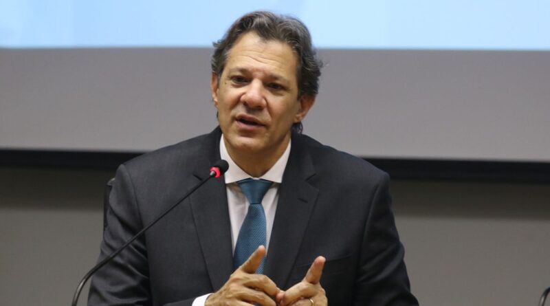 "Há coleção de fatores para a queda dos juros", diz Haddad