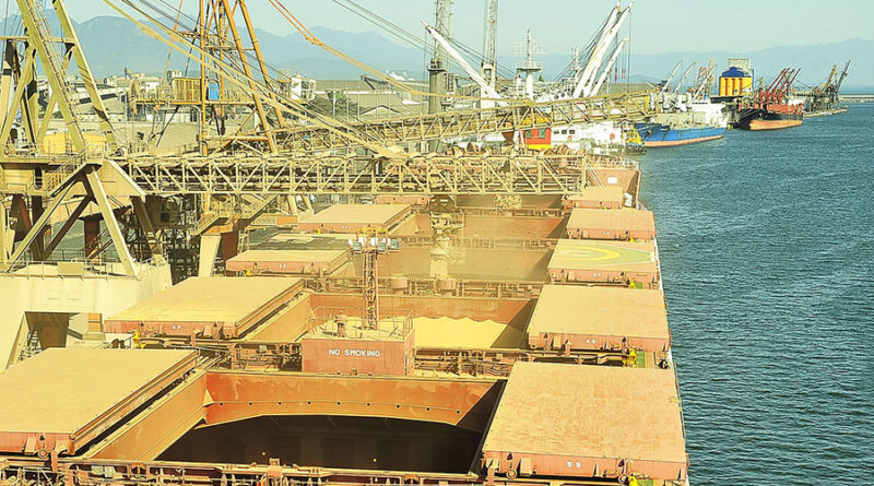 Exportação histórica de soja no Porto de Paranaguá.