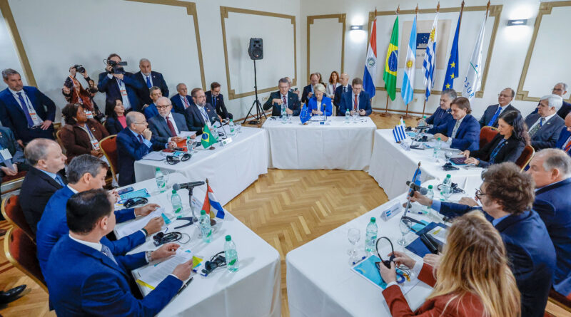Presidente da República, Luiz Inácio Lula da Silva, durante AReunião de coordenação entre Presidentes dos Estados Partes do MERCOSUL3 Edifício MERCOSUL – Montevidéu, Uruguai
