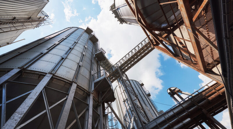 Produção de açúcar e etanol cresce em duas regiões mesmo com clima desfavorável