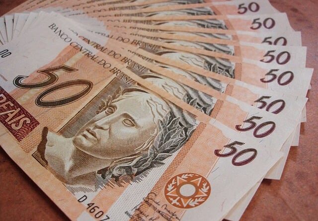 Imagem de PublicDomainPictures por Pixabay