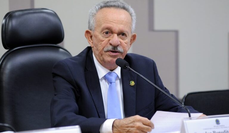 MORRE BENEDITO DE LIRA