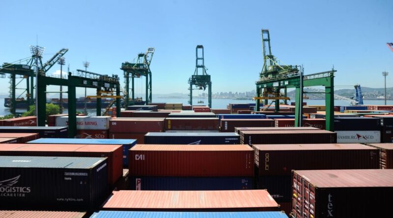Porto do Rio de Janeiro - balança comercial - exportações do Brasil