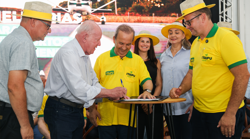 Primeiro dia da Itaipu Rural Show; governador Jorginho Mello