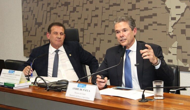 Ministro da Pesca e Aquicultura, André de Paula, no Senado