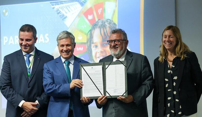 Acordo Caixa Econômica Federal com ministérios do Desenvolvimento Agrário e Meio Ambiente