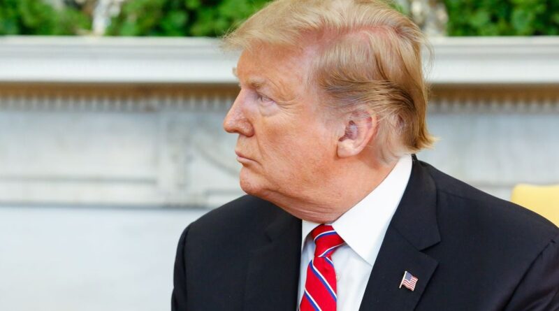 Críticas de Trump ao banco central dos EUA acendem alerta na economia, diz especialista