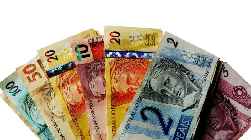 Alta em Chicago, dólar em recuo e soja 'sem reação' no Brasil