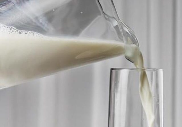 Baixo consumo impacta na desvalorização do leite no campo