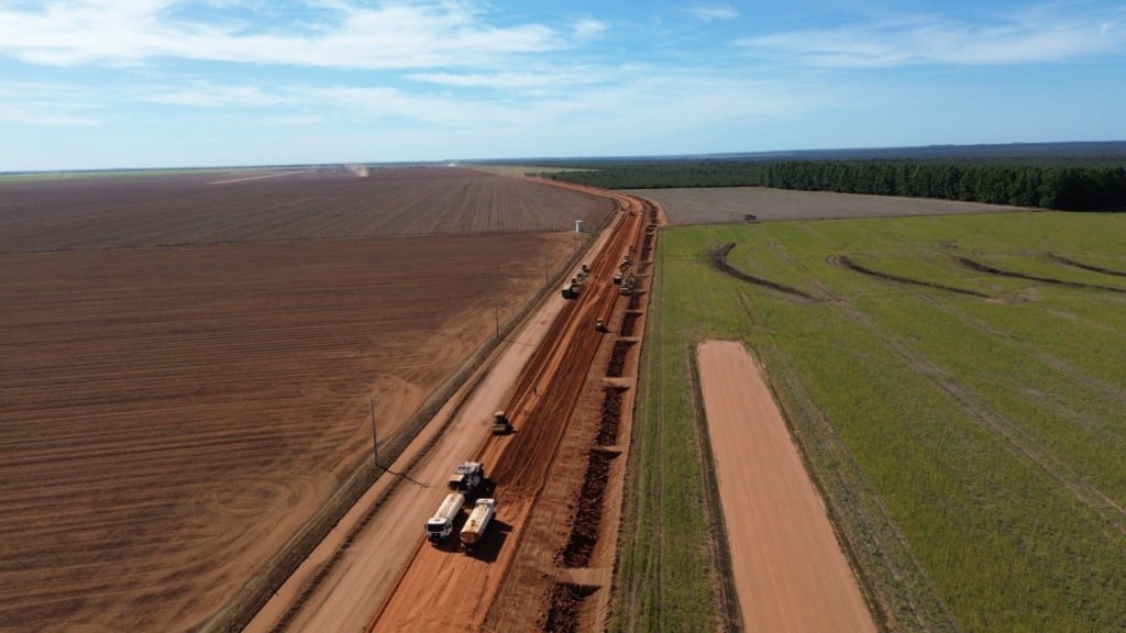 pavimentação asfáltica, estrada da Linha Branca, Oeste da Bahia