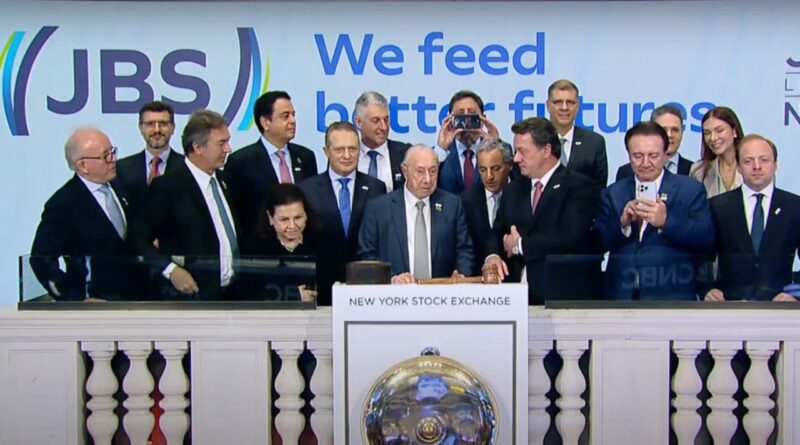 Zé Mineiro, fundador da JBS, 'toca o sino' e abre Bolsa de Nova York