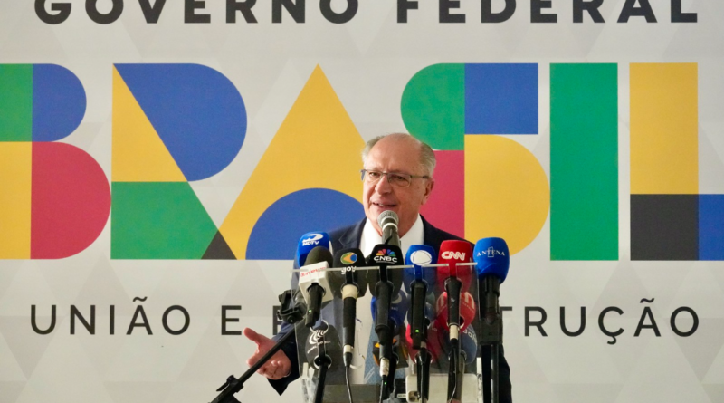 Governo se reúne com empresas do agro nesta terça para discutir tarifaço de Trump