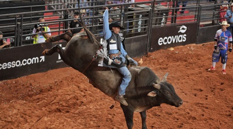 Montarias em touros pela LNR começam na 70ª Festa do Peão de Barretos