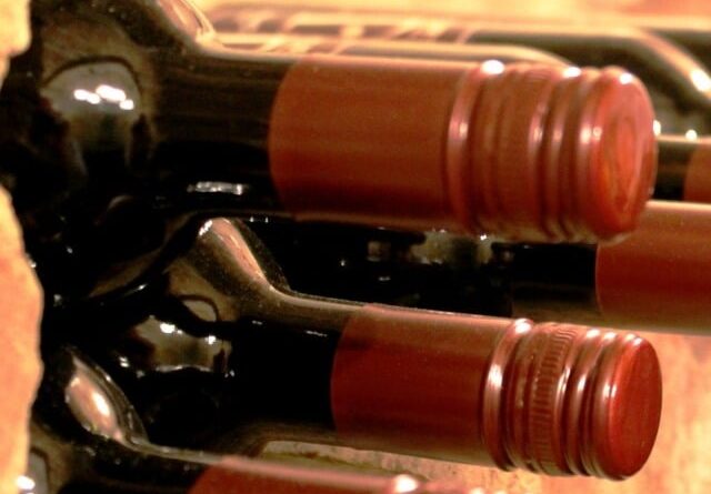 Estação móvel de envasamento vinho ajuda pequenos produtores do Rio Grande do Sul