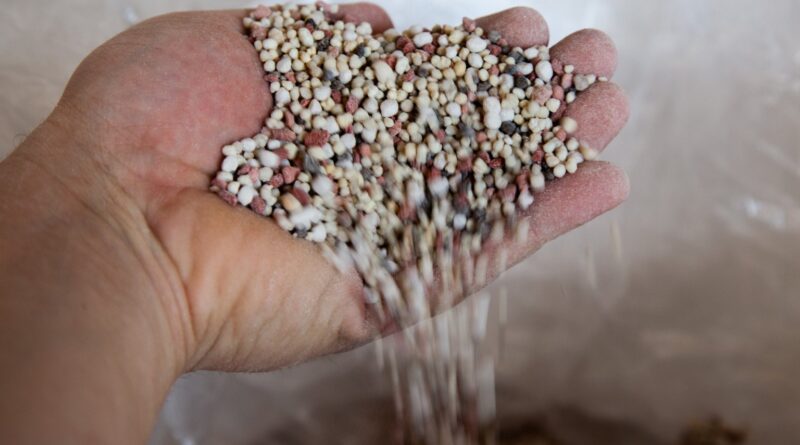 Mercado de fertilizantes deve cair após atingir patamares mais altos desde 2022