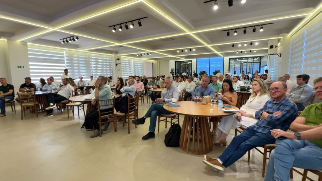 reunião mapa com entidades do agro e produtores do oeste da bahia