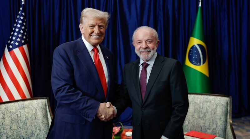 Lula se reúne com Trump na Malásia e discute relações entre Brasil-EUA