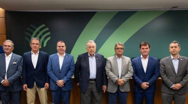 João Martins é reeleito presidente da CNA