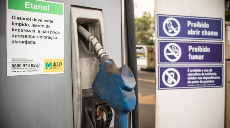 etanol combustível posto