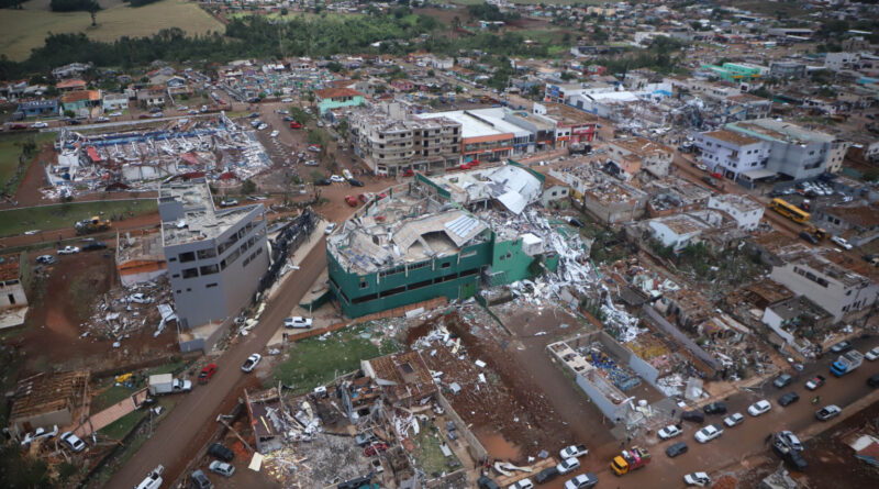 Tornado e ciclone expõem avanço do risco climático no Brasil, aponta relatório da Aon