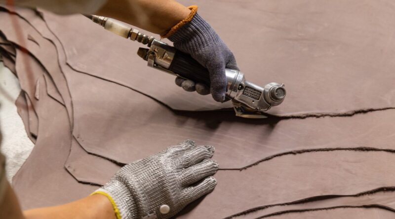 JBS e grupo VIVA se unem e criam gigante global no setor de couros