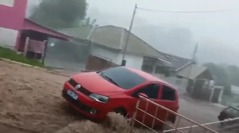 Jovem de 21 anos morre no Rio Grande do Sul devido a tempestades