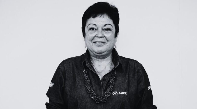 Eliana de Rezende Ferreira