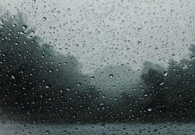 Chuvas de 150 mm chegam na próxima semana; relatório aponta ondas de calor e fim do La Niña para 2026