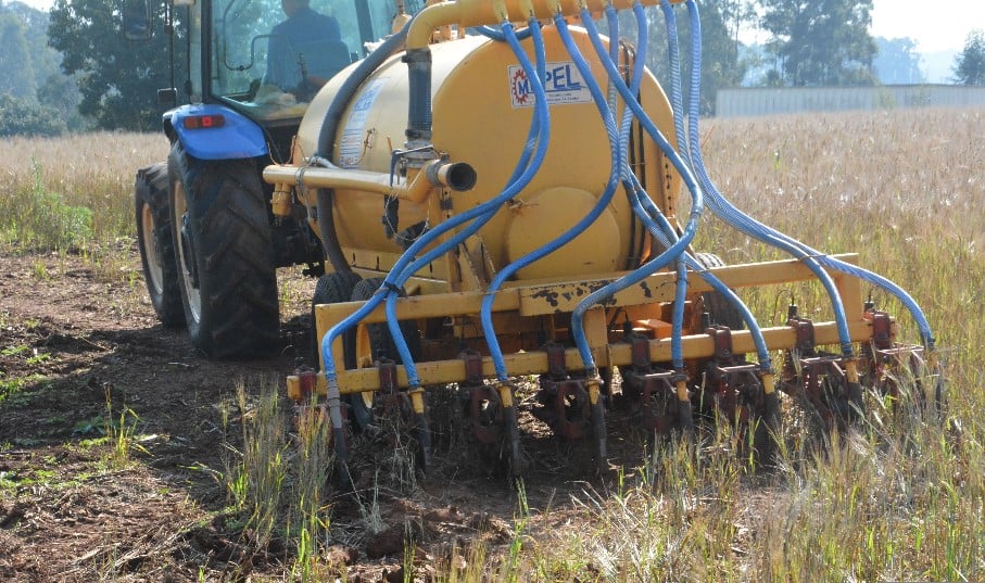 Injetor de dejetos suínos