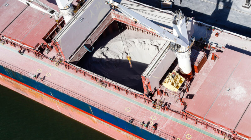 Fertilizantes no Porto de Paranaguá (PR). Foto: Rodrigo Felix Leal/Seil-PR