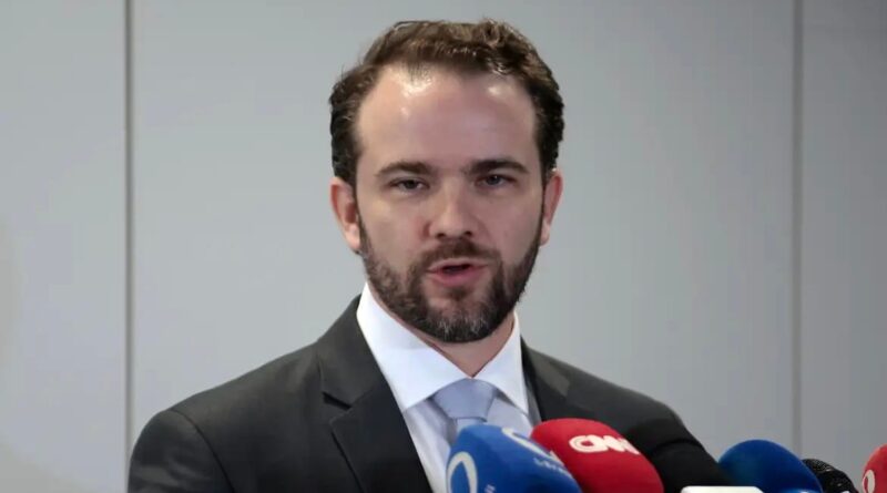 Dario Durigan conversa com jornalistas em São Paulo