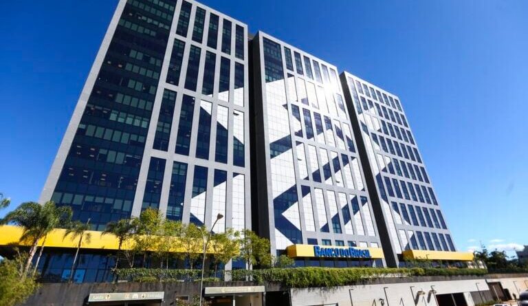 Aumento da inadimplência rural faz lucro do Banco do Brasil despencar no primeiro trimestre
