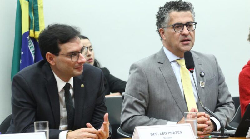 Deputados Leo Prates e Alencar Santana na Comissão Especial pelo fim da escala 6x1
