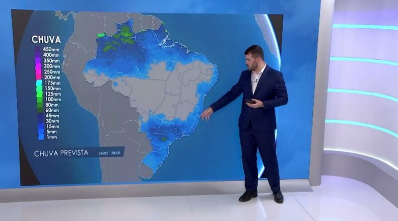 Chuva de granizo causa danos em cidades do interior de MS