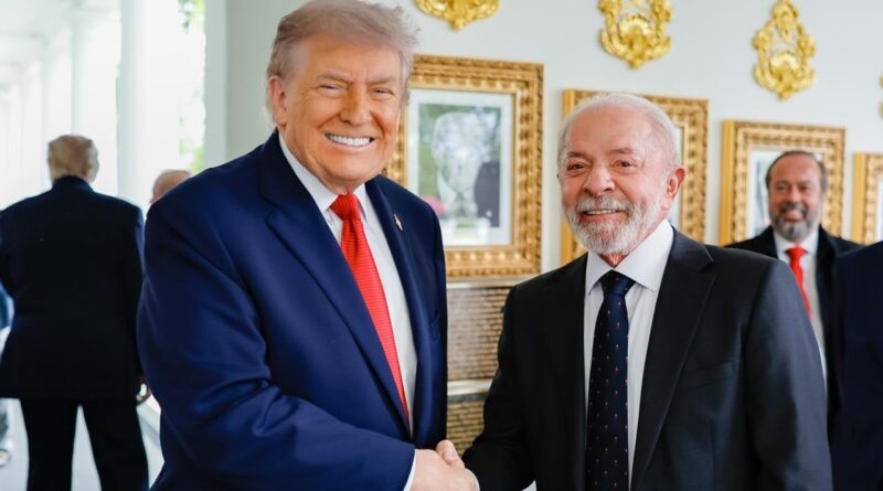 Trump e Lula postam foto sorrindo em encontro na Casa Branca