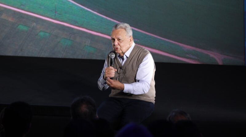 Ex-ministro Roberto Rodrigues durante abertura do Fiap 2026