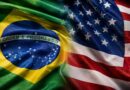 Imagem mostra as bandeiras dos Estados Unidos e do Brasil