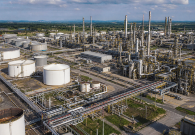 Estoques de petróleo dos EUA caem 1,692 milhão de barris na semana