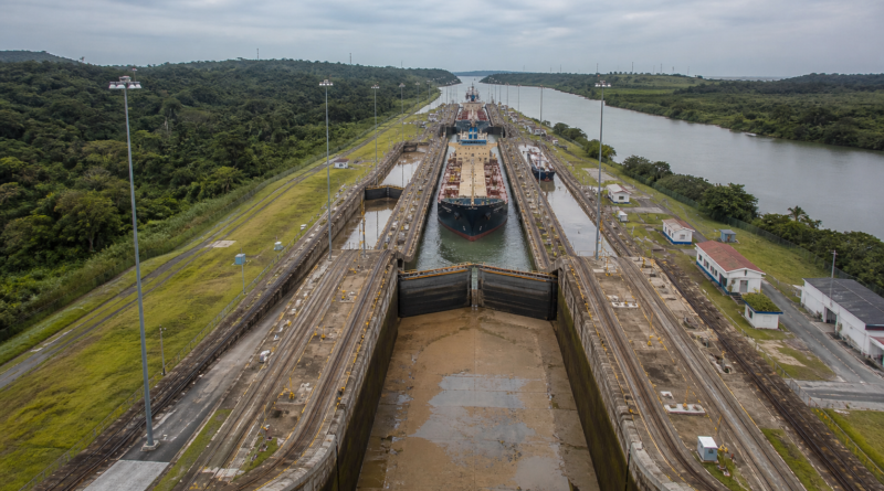 Canal do Panamá reduz vagas diárias de trânsito por queda nas chuvas