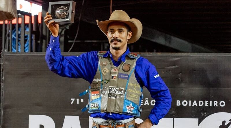 campeão PBR Brazil Barretos - segunda noite